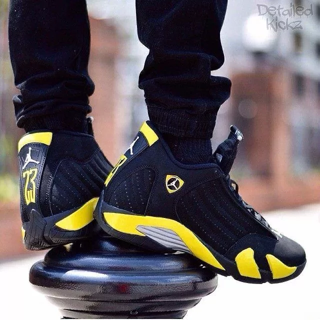 Nike Jordan basketball shoes for men - Image 2