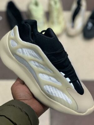 Adidas Yeezy 700 imported premium sports shoes for men