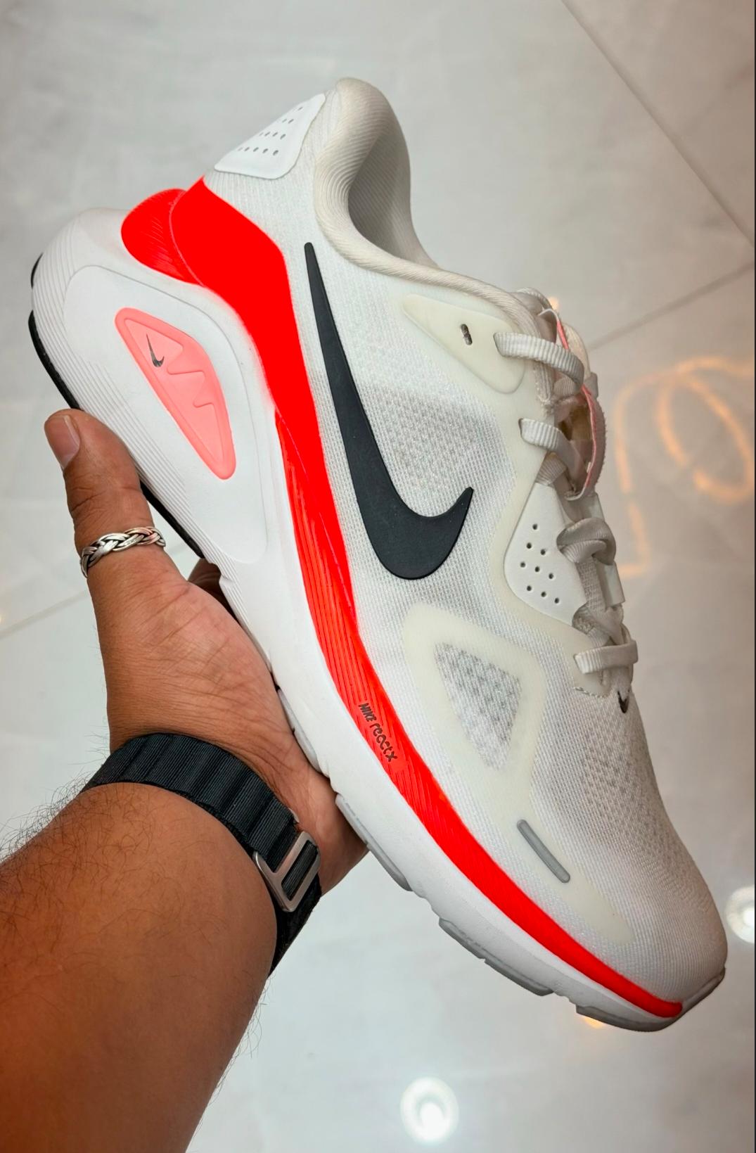 rigil clothing bee imported premium sports sneaker